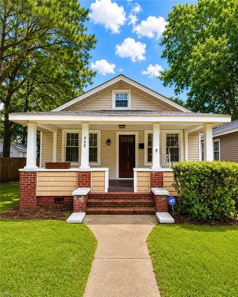 909 Decatur St, Chesapeake, VA 23324