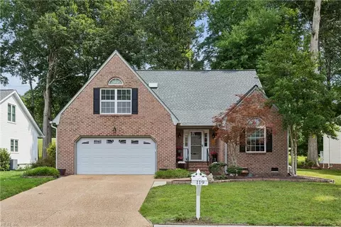 119 E Wedgwood Dr, Yorktown, VA 23693
