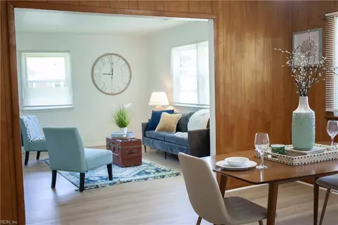 Living - 98 Fort Worth St, Hampton, VA 23669 photo 2 of 4