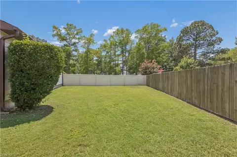 Exterior - 98 Fort Worth St, Hampton, VA 23669 photo 2 of 7