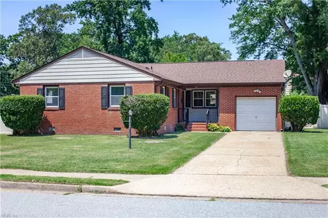 98 Fort Worth St, Hampton, VA 23669