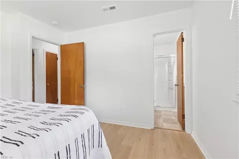 Bedroom - 98 Fort Worth St, Hampton, VA 23669 photo 6 of 6