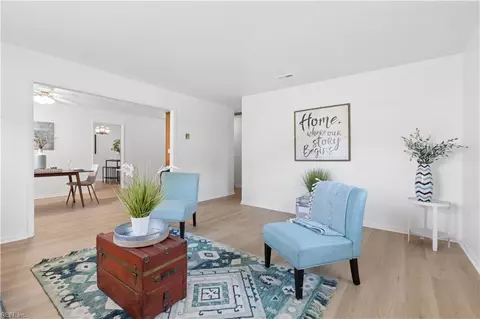 Living - 98 Fort Worth St, Hampton, VA 23669 photo 4 of 4