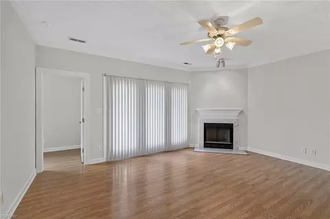 128 Genoa Dr #19, Hampton, VA 23664 photo 9