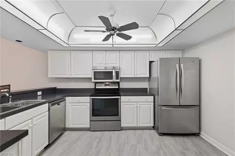 128 Genoa Dr #19, Hampton, VA 23664 photo 6