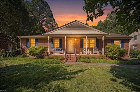 4020 Forresthills Dr, Portsmouth, VA 23703