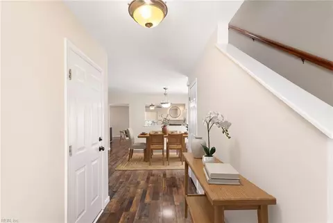 Entry Way - 7246 Jeanne Dr, Gloucester, VA 23061 photo 1 of 1
