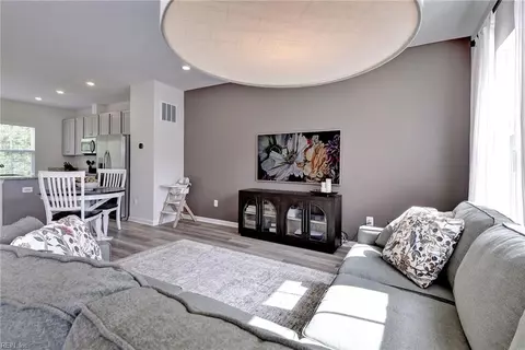 Living - 5885 Ginger Dr, Providence Forge, VA 23140 photo 2 of 3