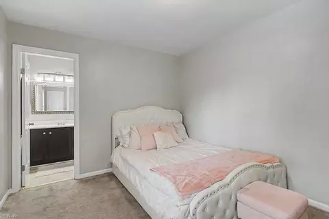 Bedroom - 94 Madison Chse Chase, Hampton, VA 23666 photo 2 of 4