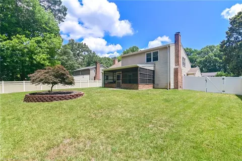 Exterior - 3 Kenilworth Dr, Hampton, VA 23666 photo 5 of 7