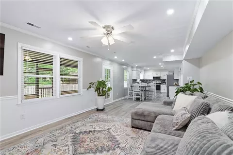Other - 3 Kenilworth Dr, Hampton, VA 23666 photo 3 of 10