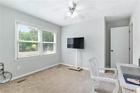 Other - 3 Kenilworth Dr, Hampton, VA 23666 photo 6 of 10
