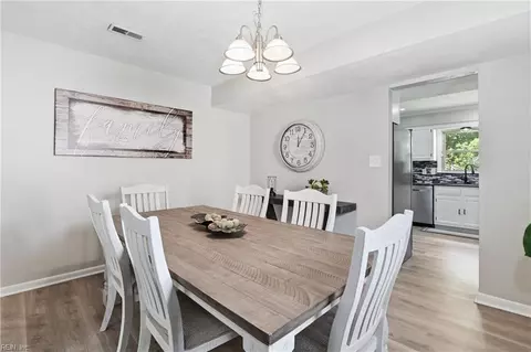 Dining - 3 Kenilworth Dr, Hampton, VA 23666 photo 2 of 3