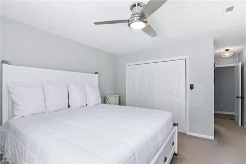 Bedroom - 3 Kenilworth Dr, Hampton, VA 23666 photo 2 of 7