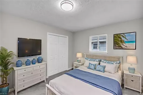 Bedroom - 1820 Bay Ave, Hampton, VA 23661 photo 7 of 16