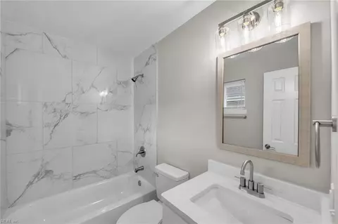 Bath - 1820 Bay Ave, Hampton, VA 23661 photo 2 of 2