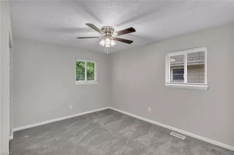 Bedroom - 1820 Bay Ave, Hampton, VA 23661 photo 1 of 16