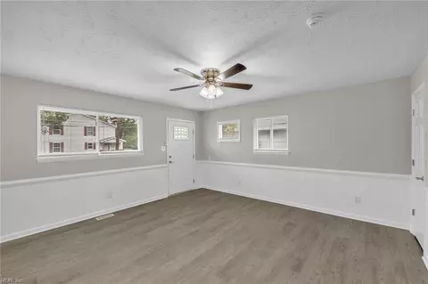 Living - 1820 Bay Ave, Hampton, VA 23661 photo 3 of 3