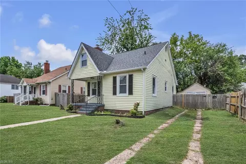 107 Hill St, Hampton, VA 23661 photo 4