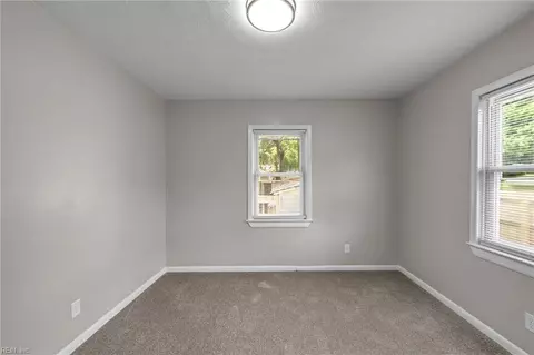107 Hill St, Hampton, VA 23661 photo 25