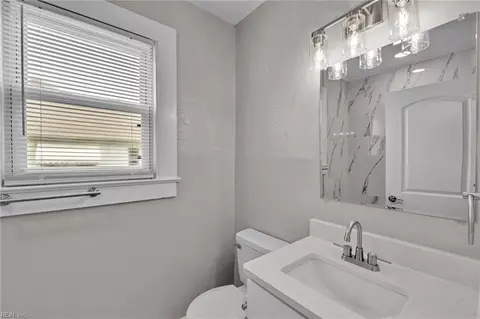 107 Hill St, Hampton, VA 23661 photo 31