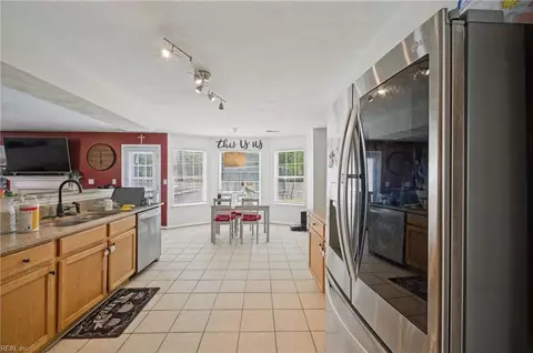 Kitchen - 108 Montrose Dr, Hampton, VA 23666 photo 1 of 3