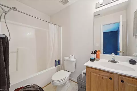 Bath - 108 Montrose Dr, Hampton, VA 23666 photo 1 of 5