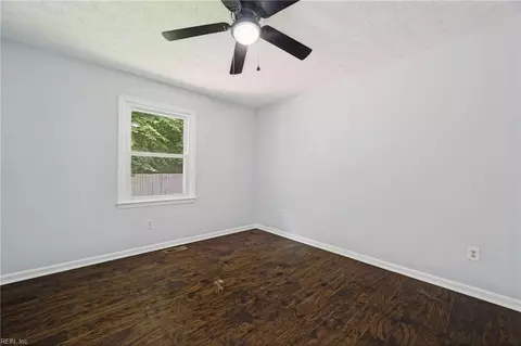Bedroom - 531 Dafia Dr, Hampton, VA 23666 photo 1 of 2