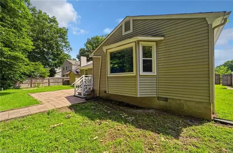 Exterior - 531 Dafia Dr, Hampton, VA 23666 photo 4 of 8