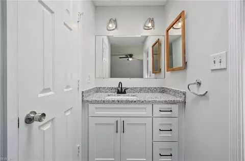 Bath - 531 Dafia Dr, Hampton, VA 23666 photo 1 of 4