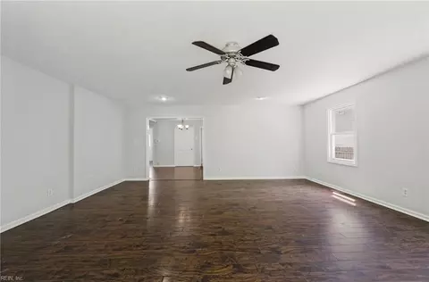 Living - 531 Dafia Dr, Hampton, VA 23666 photo 7 of 7