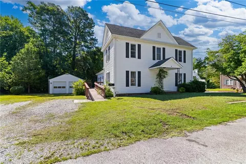 317 Tillar St, Emporia, VA 23847