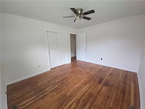 Bedroom - 100 Prince James Dr, Hampton, VA 23669 photo 5 of 5