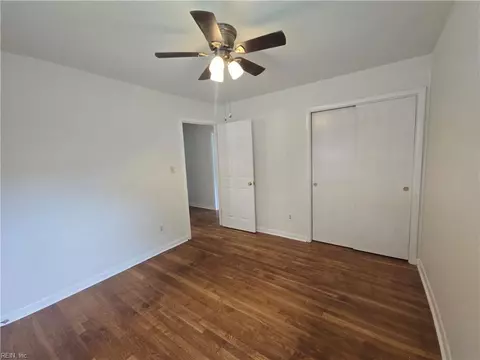 Bedroom - 100 Prince James Dr, Hampton, VA 23669 photo 4 of 5
