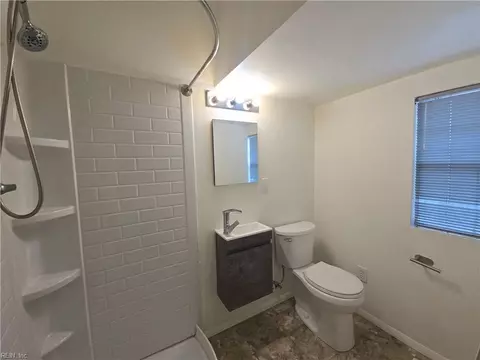 Bath - 100 Prince James Dr, Hampton, VA 23669 photo 4 of 4