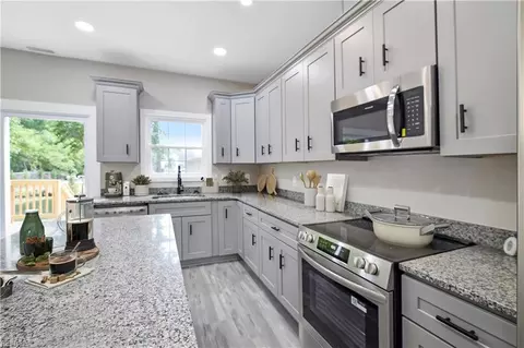 5041 Queen St, Chesapeake, VA 23321 photo 8