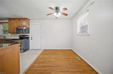 Other - 312 S Curry St, Hampton, VA 23663 photo 2 of 10