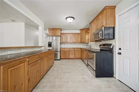 Kitchen - 312 S Curry St, Hampton, VA 23663 photo 1 of 2