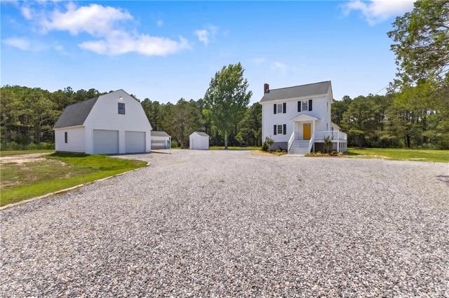 9632 Rowes Point Rd, Hayes, VA 23072