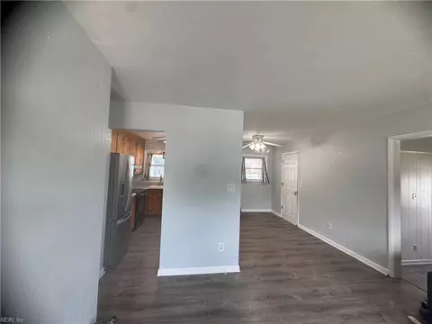 Entry Way - 470 Gretna Ct, Hampton, VA 23669 photo 1 of 4