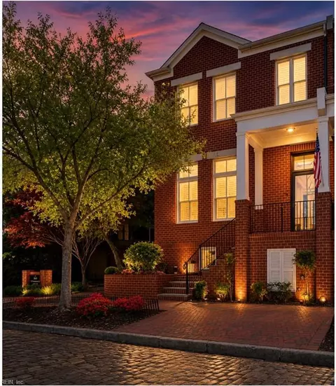 251 W Freemason St, Norfolk, VA 23510