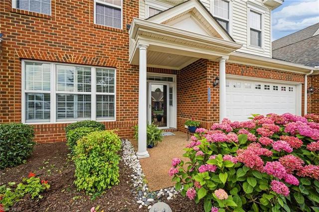 1517 Eagle Glen Dr, Chesapeake, VA 23322