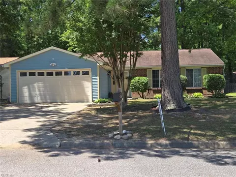 915 Cherry Creek Dr, Newport News, VA 23608