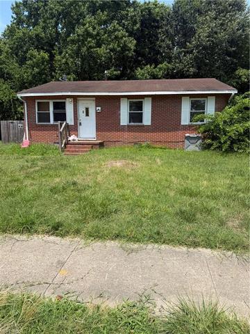 47 Lacrosse St, Hampton, VA 23663