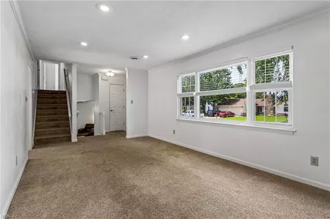 Living - 112 Drummonds Way, Hampton, VA 23669 photo 3 of 6