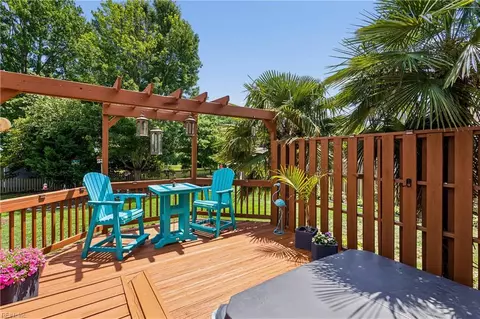 Exterior - 112 Drummonds Way, Hampton, VA 23669 photo 6 of 12