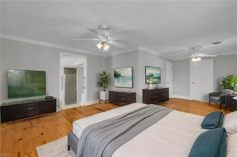 Bedroom - 329 Center St, Hampton, VA 23669 photo 13 of 13