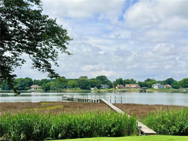 418 Robin Rd, Portsmouth, VA 23701