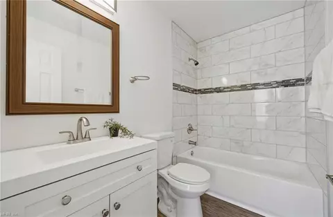 Bath - 7 Madrone Pl, Hampton, VA 23666 photo 3 of 3