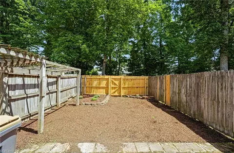 Exterior - 7 Madrone Pl, Hampton, VA 23666 photo 5 of 5